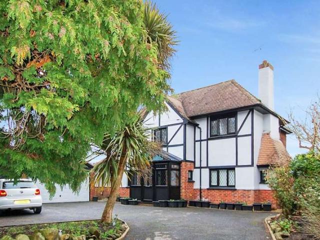 Property for sale in Rose Green, Clapham