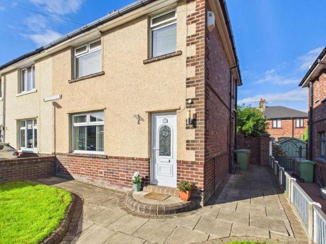 Property for sale in Gillar's Green, St Helens