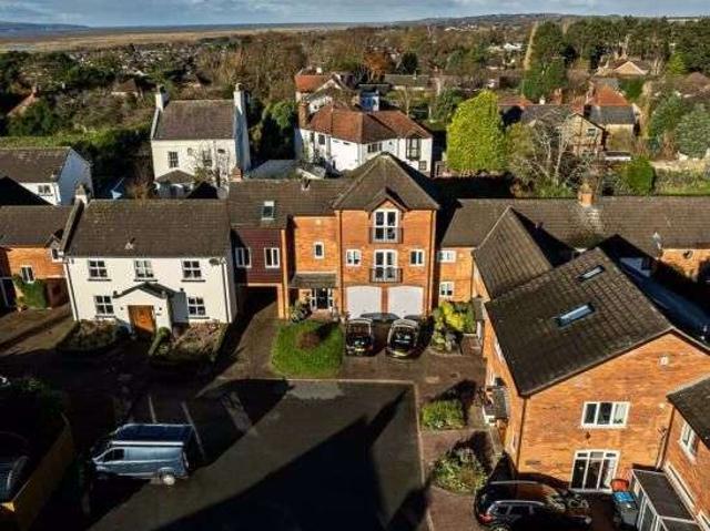 Property for sale in Little Neston, West Vale