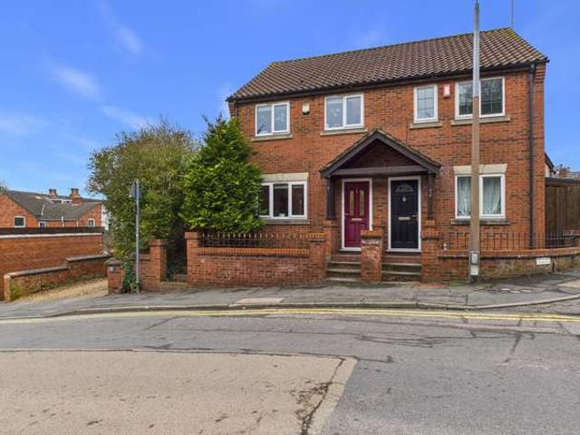 Property for sale in New Boultham, Brayford