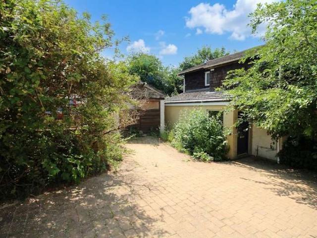 Property for sale in Willesborough Lees, Bridgefield