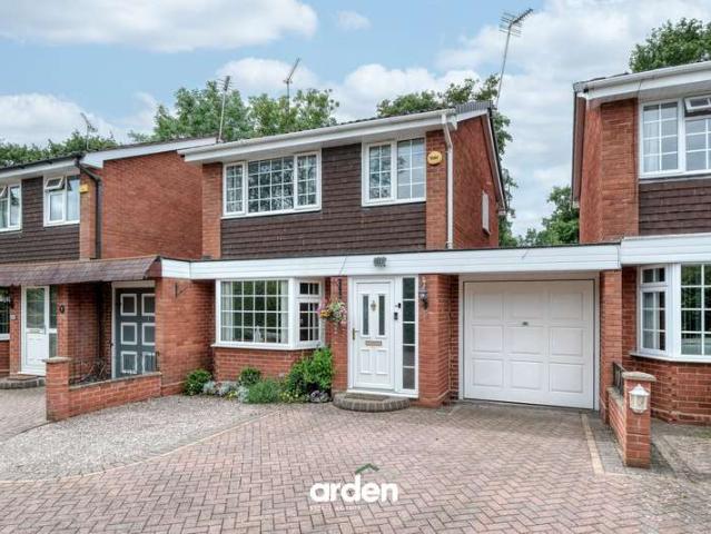 Property for sale in Winyates Green, Redditch
