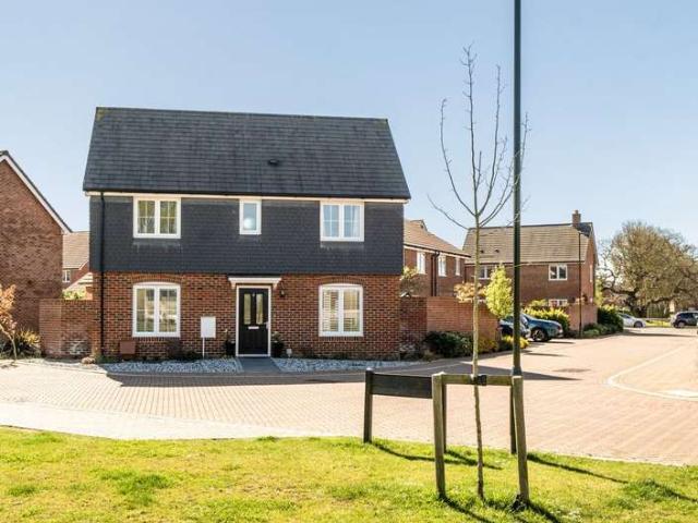 Property for sale in Aldingbourne, Clapham