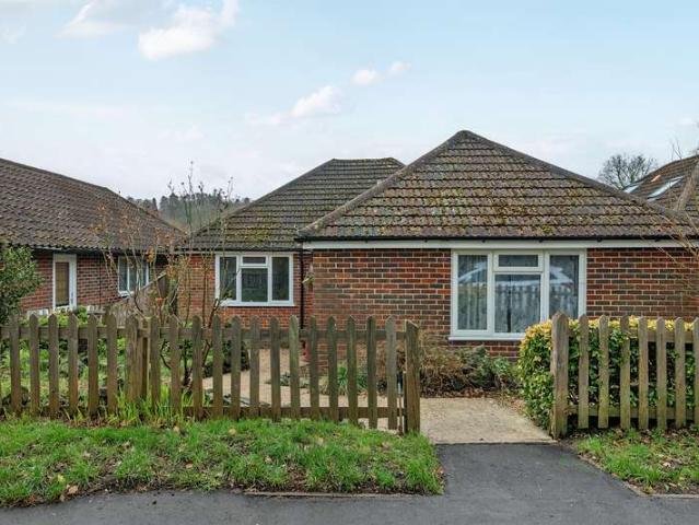 Property for sale in Woolmer Hill, Fole