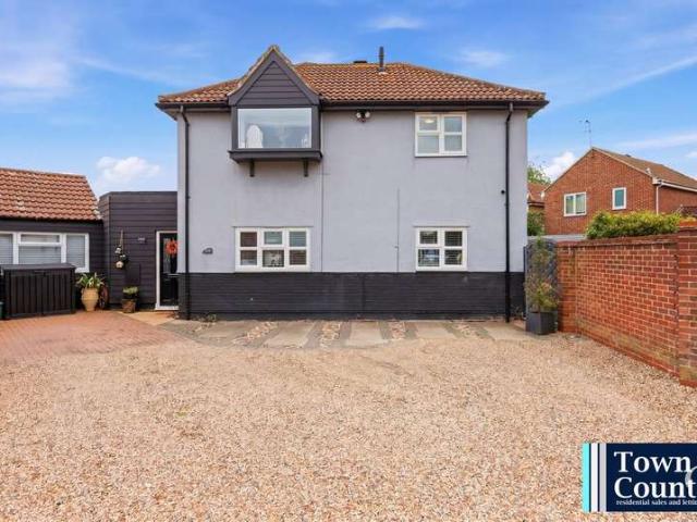 Property for sale in Berechurch, Fordham Heath