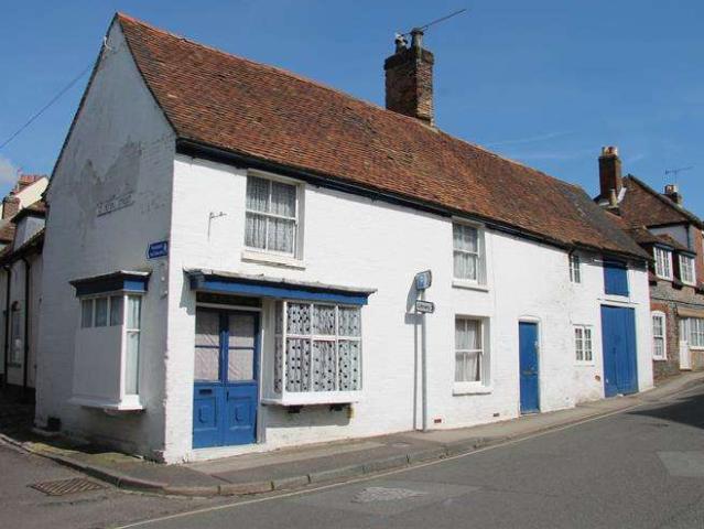 Property for rent in Bishop's Waltham