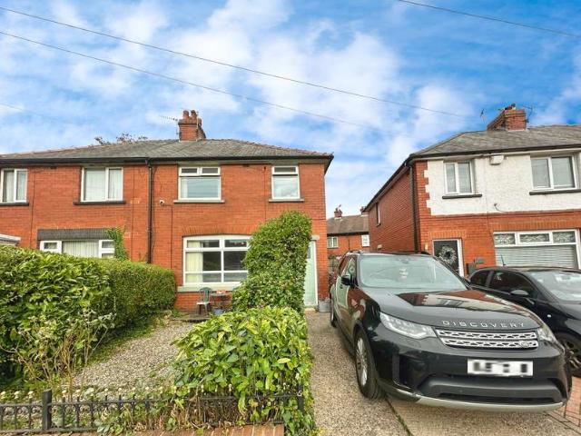 Property for sale in Prestolee, Lee Bank