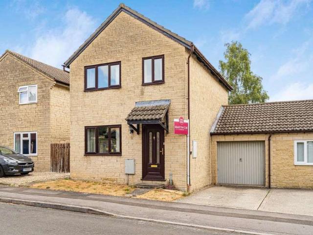 Property for sale in Deer Park, Black Bourton