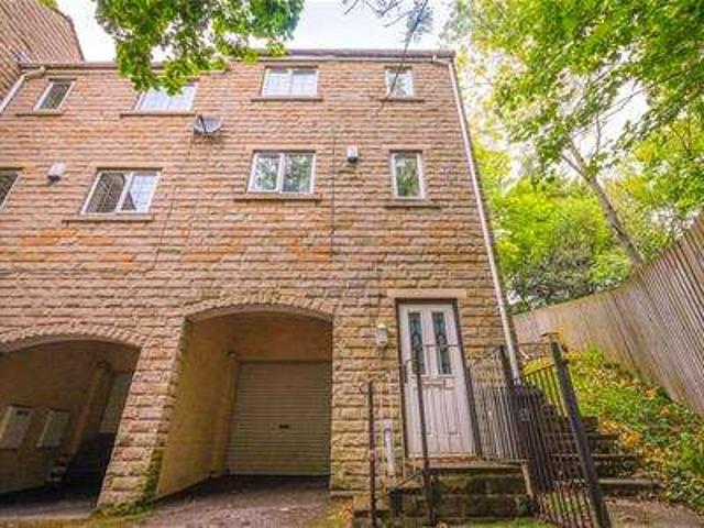 Townhouse for sale in Willowfield, Sowerby Bridge