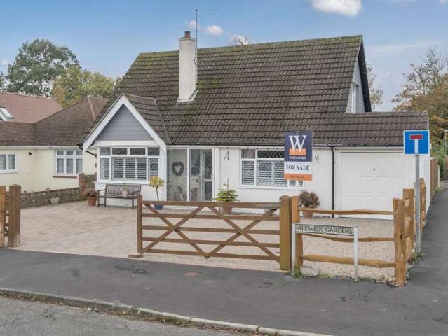Property for sale in Rose Green, Clapham