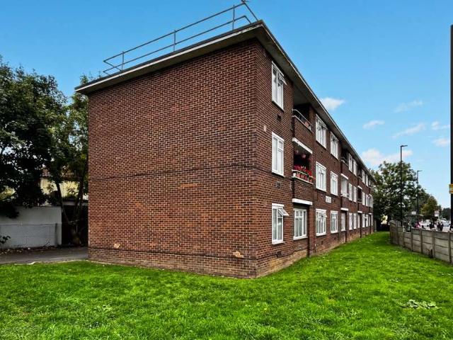 Property for sale in London Borough of Ealing, Greenford