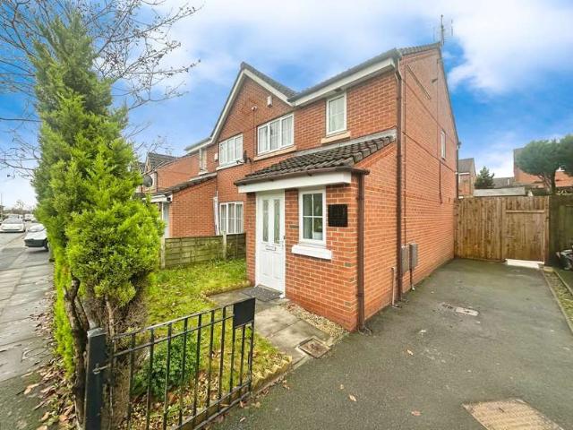 Property for sale in Fairfield, Bury
