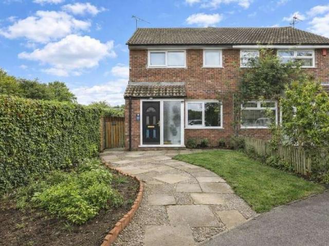Property for sale in Combs Ford, Bedingfield