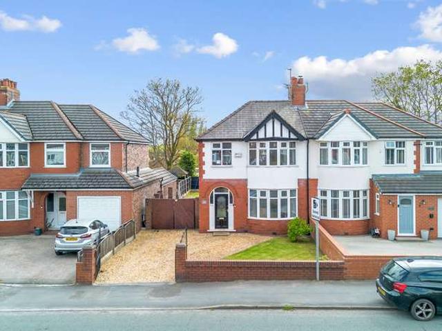 Property for sale in Hood Manor, Warrington