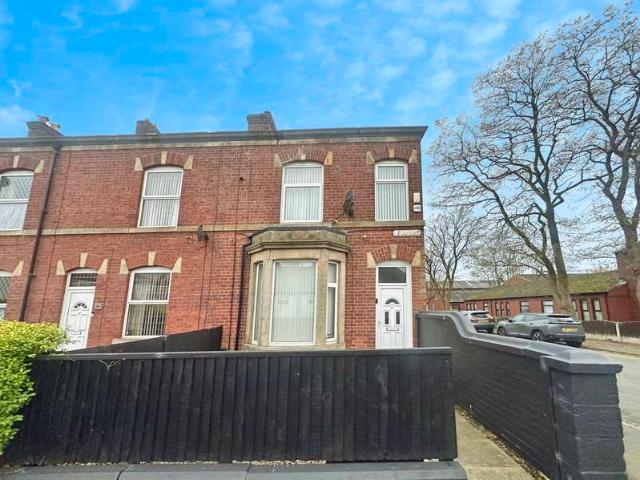 Property for sale in Radcliffe, Bury