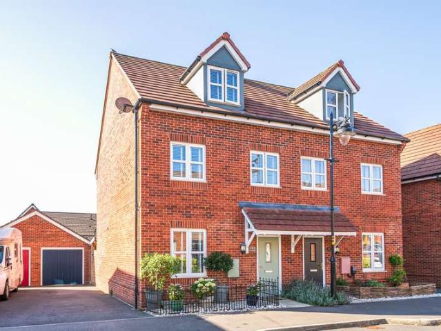 Property for sale in Amesbury