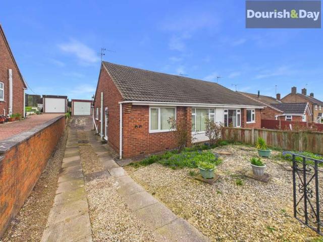 Property for sale in Stone, Baswich