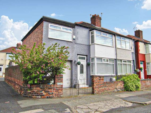 Property for sale in Fairfield, Calderstones