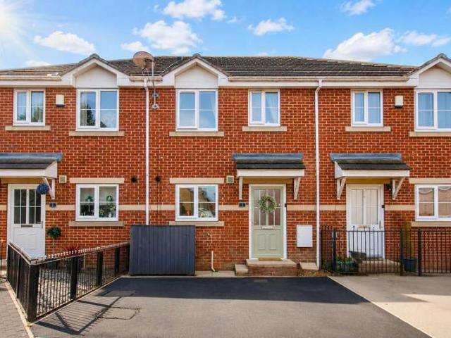Property for sale in Tingley, West Yorkshire