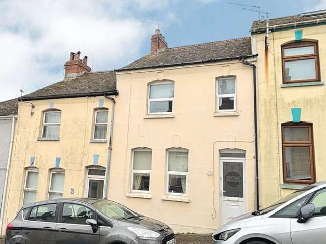 Property for sale in Fortuneswell, East Dorset
