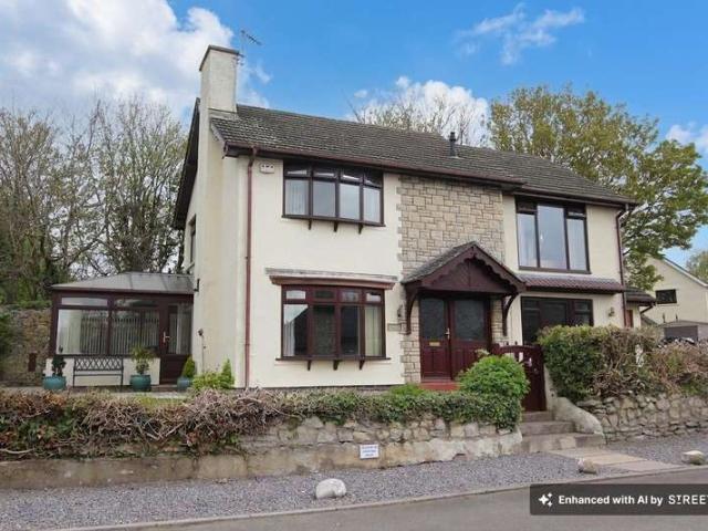 Property for sale in Gileston, Wales