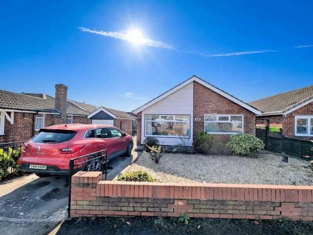 Property for sale in Holton le Clay, Belleau