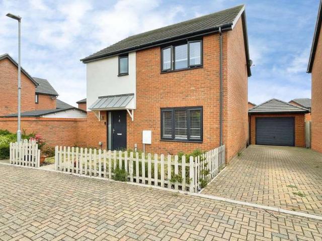 Property for sale in Dale Hill, Essex