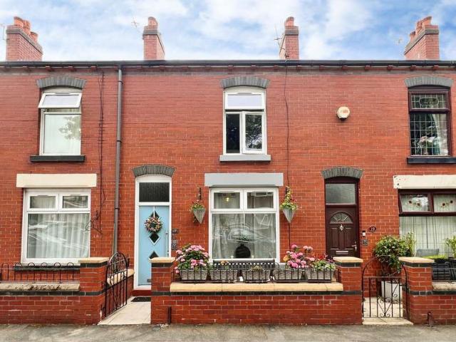 Property for sale in Heaton, Lee Bank