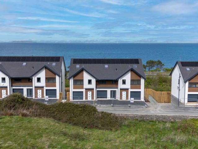 Property for sale in Pen-y-Cae, Penmaenmawr