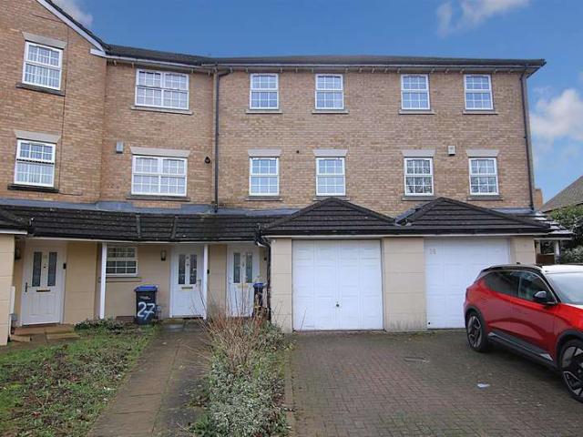 Property for sale in Northampton, Northamptonshire
