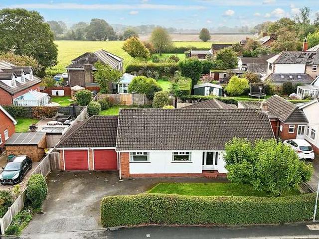 Property for sale in Newhall
