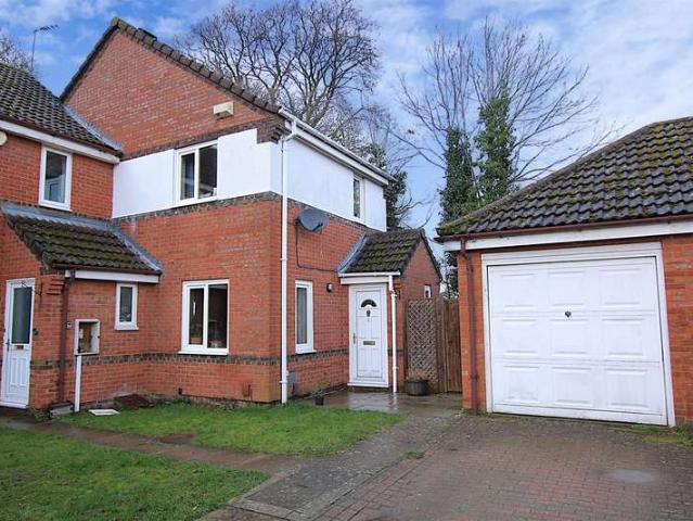 Property for sale in East Hunsbury, Northamptonshire