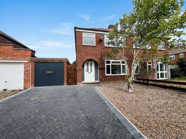 Property for rent in New Bilton, Warwickshire