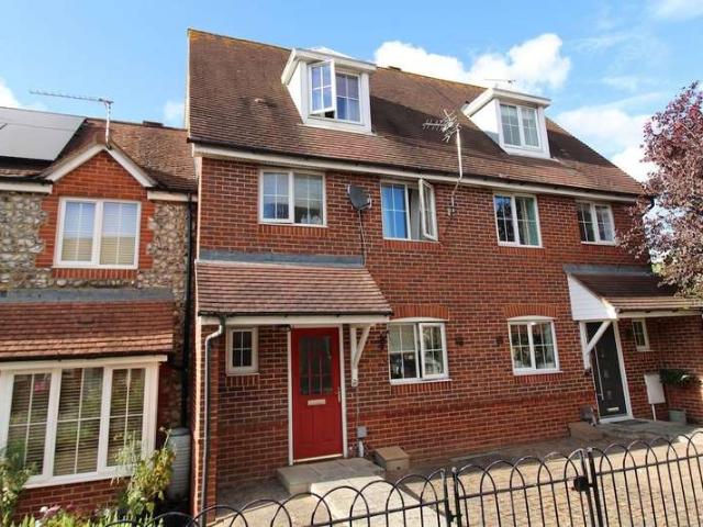 Property for sale in Amesbury