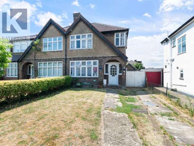 Property for sale in Tolworth, Greater London