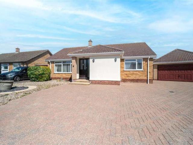 Property for sale in Chelmondiston, Suffolk