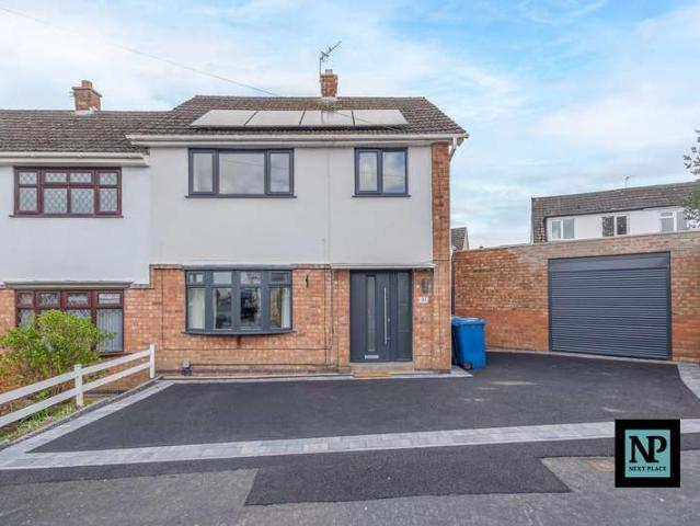Property for sale in Kettlebrook, Staffordshire