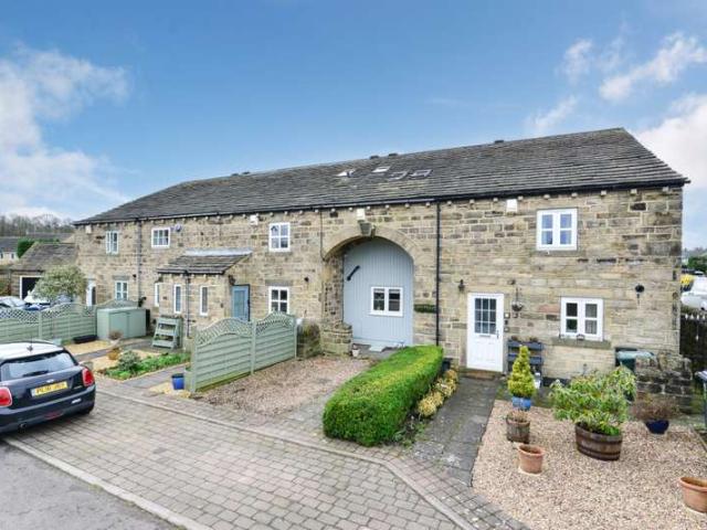 Property for sale in Cottingley, West Yorkshire