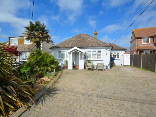 Property for sale in Minster-on-Sea, Oad Street