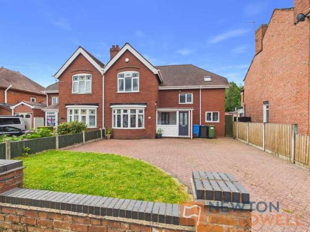 Property for sale in Landywood, Great Chatwell