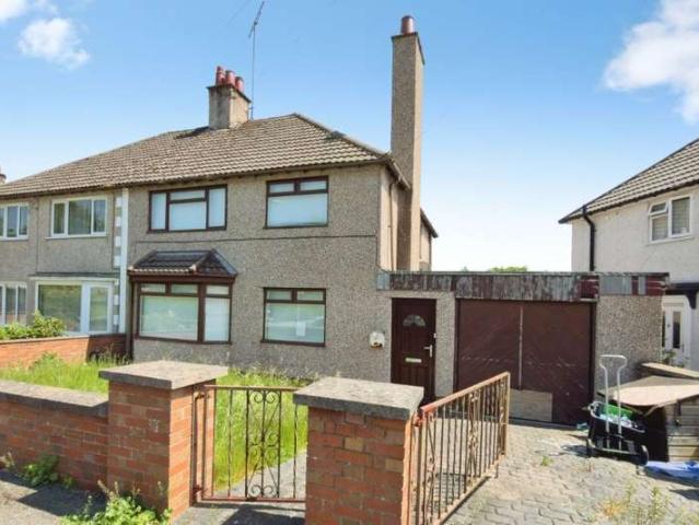 Property for sale in Denbigh