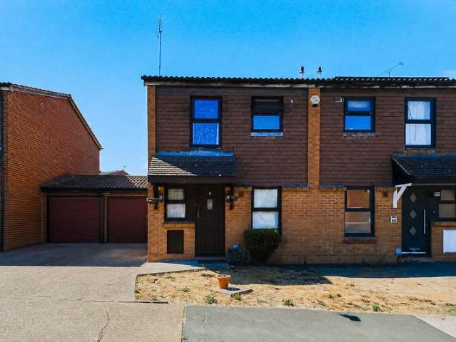 Property for sale in Purfleet-on-Thames, Essex