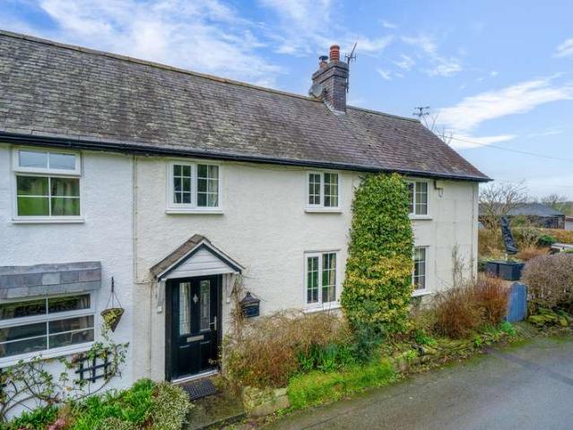 Property for sale in Chapel Lawn, Shropshire