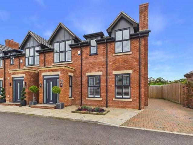 Property for sale in Appleton, Warrington