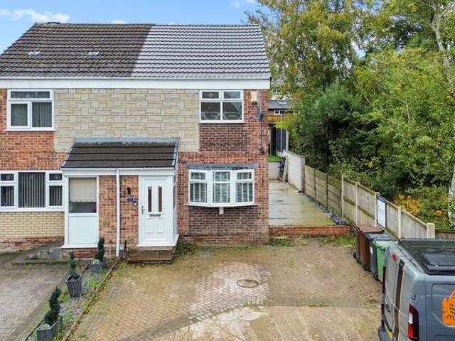 Property for sale in Ashton-in-Makerfield, Wigan