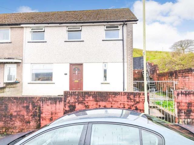Property for sale in Penygraig