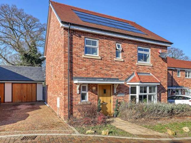 Property for sale in Navestock Side, Essex