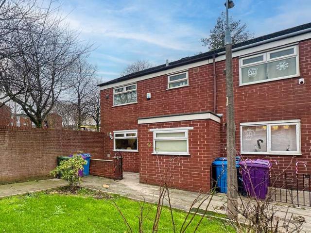 Property for sale in Calderstones