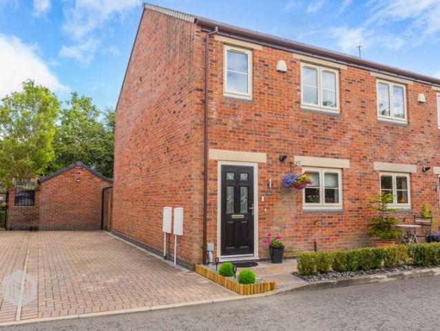 Property for sale in Higher Green, Wigan