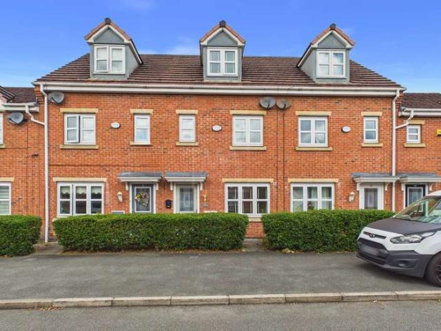 Property for sale in Bank Quay, Warrington